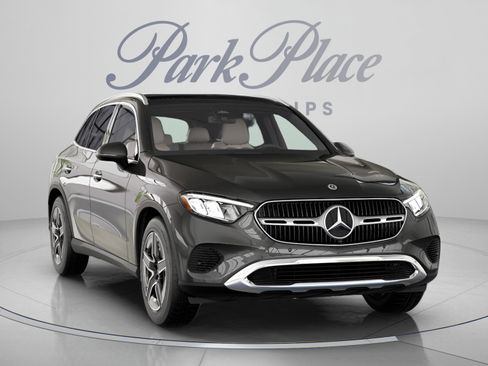 Used 2026 Mercedes-Benz GLC 300 image 34