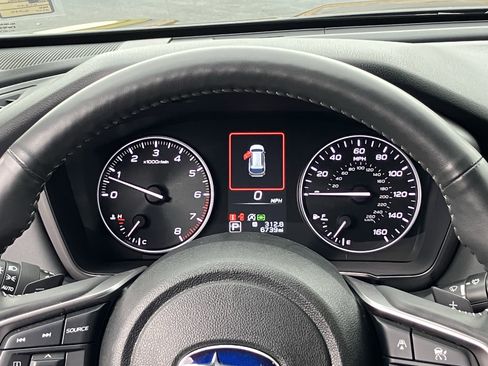 Used 2025 Subaru Outback Touring XT image 23