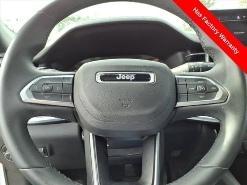 Used 2024 Jeep Compass Latitude image 20