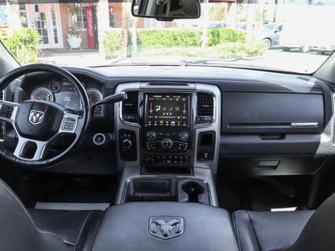 Used 2018 RAM 2500 Laramie image 25