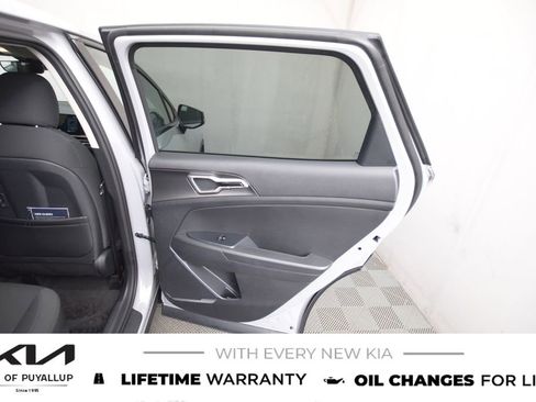 New 2026 Kia Sportage S image 13