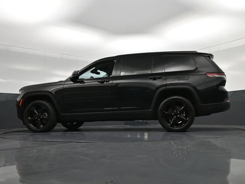 Used 2024 Jeep Grand Cherokee L Limited w/ Black Appearance Package RWD image 33