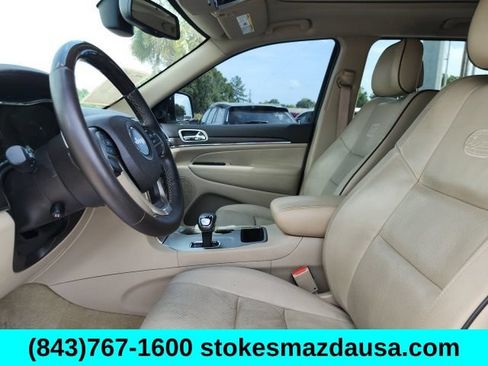 Used 2015 Jeep Grand Cherokee Overland RWD image 16