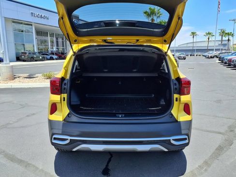 Used 2021 Kia Seltos SX w/ SX Sunroof Package AWD/4WD image 16
