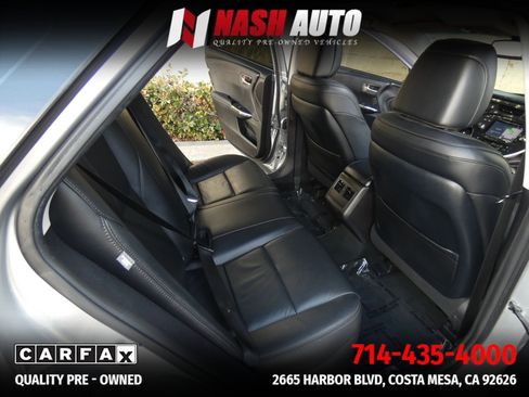 Used 2018 Toyota Avalon XLE Premium w/ Preferred Accessory Package FWD image 35