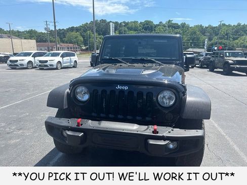 Used 2016 Jeep Wrangler Unlimited Rubicon AWD/4WD image 13