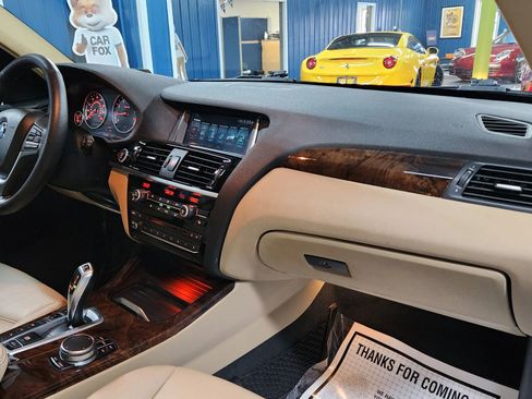 Used 2017 BMW X3 xDrive28i image 15