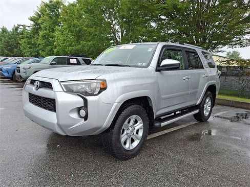 Certified 2019 Toyota 4Runner SR5 image 3