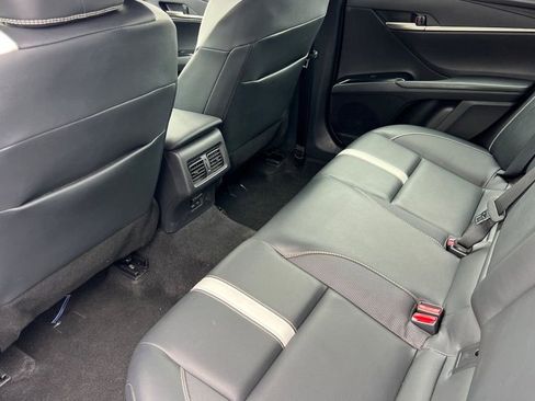 Used 2025 Toyota Camry SE FWD image 6