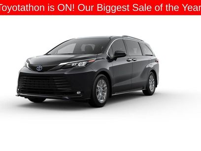 New 2025 Toyota Sienna XLE
