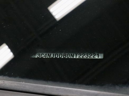 Used 2022 Jeep Compass Trailhawk image 31