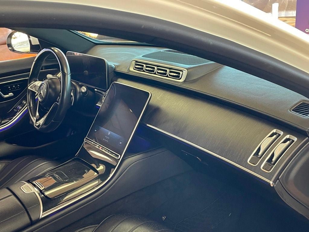 Used 2022 Mercedes-Benz S 500 4MATIC w/ AMG Line Package image 22