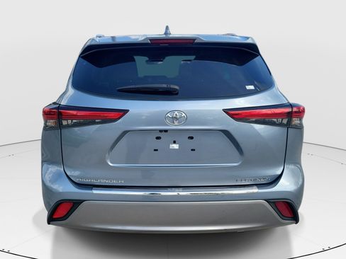 Used 2022 Toyota Highlander Platinum FWD image 6