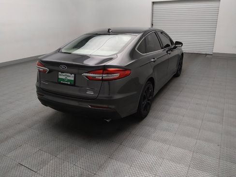 Used 2019 Ford Fusion SEL FWD image 9