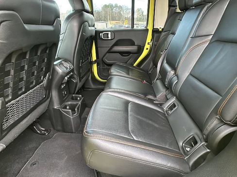 Used 2023 Jeep Gladiator Mojave w/ LED Lighting Group AWD/4WD image 17