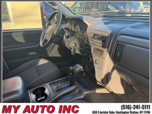 Used 2004 Jeep Grand Cherokee Laredo w/ Convenience Group image 24