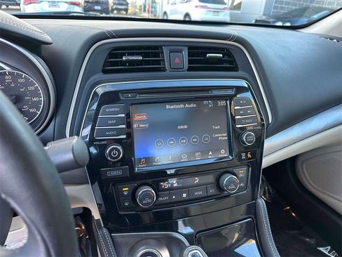 Certified 2017 Nissan Maxima 3.5 SL image 30