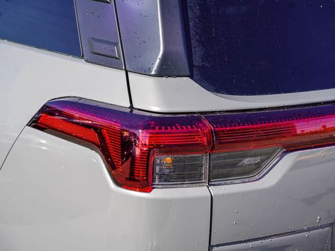 New 2026 Subaru Outback Premium image 7