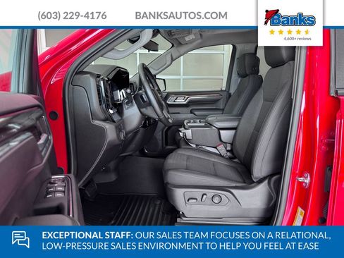 Used 2024 Chevrolet Silverado 1500 LT AWD/4WD image 9