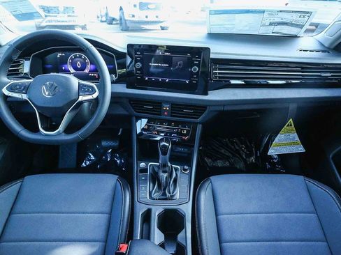 New 2026 Volkswagen Jetta SE image 18