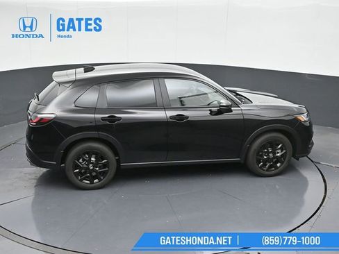 Used 2025 Honda HR-V Sport image 47