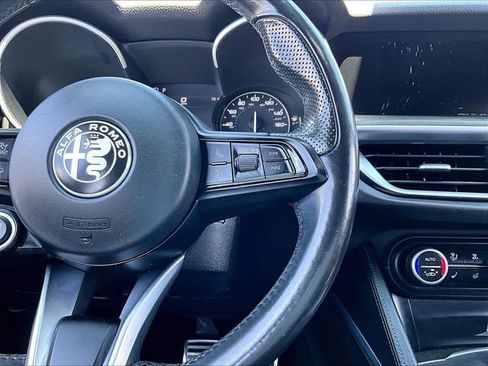 Used 2022 Alfa Romeo Stelvio Ti AWD/4WD image 24