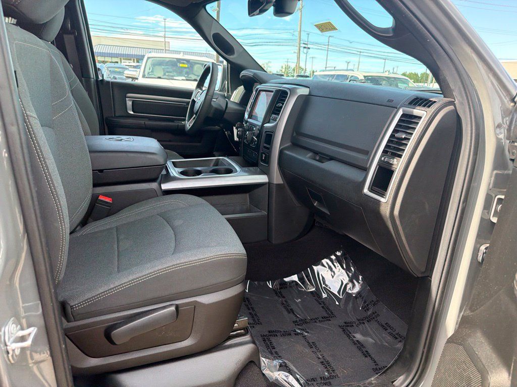 Used 2022 RAM 1500 Warlock w/ Ceramic Gray Warlock Package AWD/4WD image 16