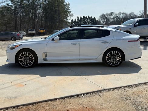 Used 2018 Kia Stinger Premium image 30