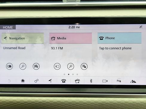 Used 2019 Land Rover Range Rover Velar S image 19