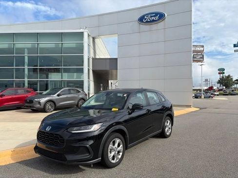 Used 2024 Honda HR-V LX image 1