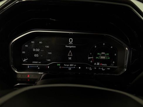 Used 2023 GMC Sierra 1500 SLE image 17