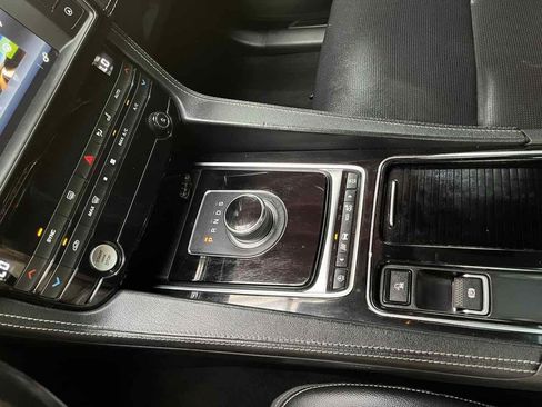 Used 2018 Jaguar F-PACE S AWD/4WD image 16