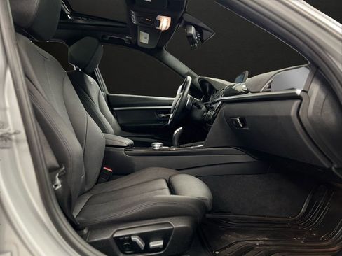 Used 2018 BMW 330i xDrive Wagon image 22