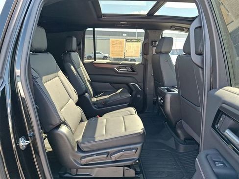 Certified 2026 GMC Yukon XL Denali w/ Sun & Power Step Package AWD/4WD image 27