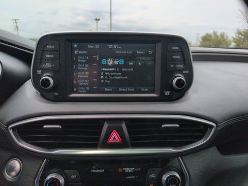 Used 2019 Hyundai Santa Fe Limited image 10