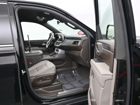 Used 2022 GMC Yukon SLT image 11