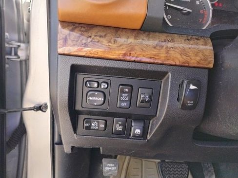 Used 2016 Toyota Tundra 1794 Edition image 15