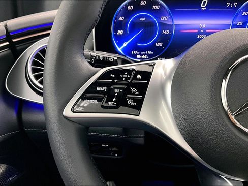 Used 2026 Mercedes-Benz EQE 320 4MATIC SUV image 20