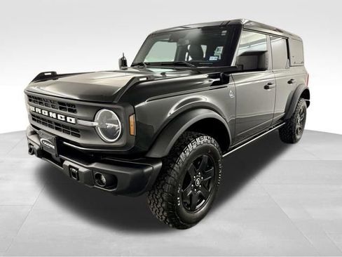 Used 2024 Ford Bronco Black Diamond image 4
