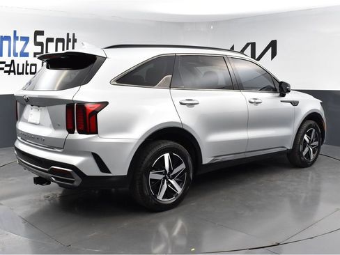 Used 2021 Kia Sorento S FWD image 5