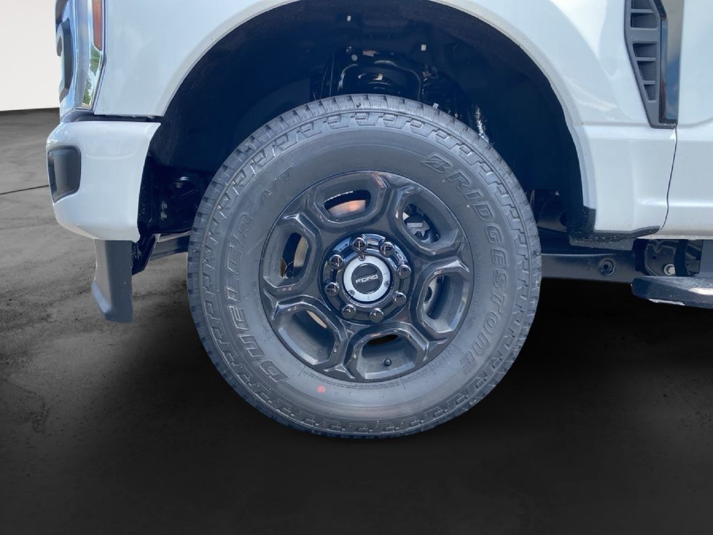 New 2025 Ford F350 XL w/ STX Appearance Package AWD/4WD image 18