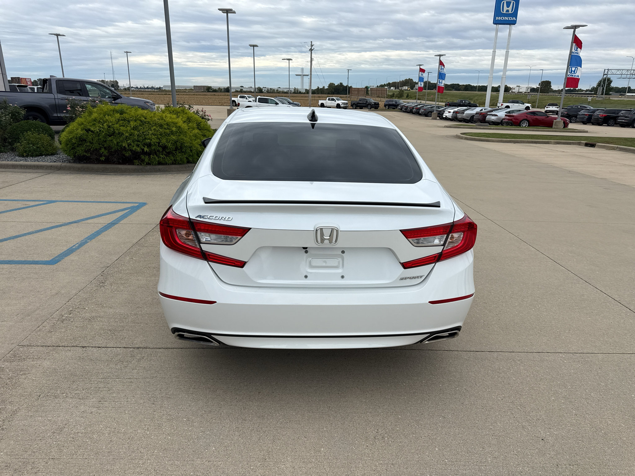 Used 2022 Honda Accord Sport image 6