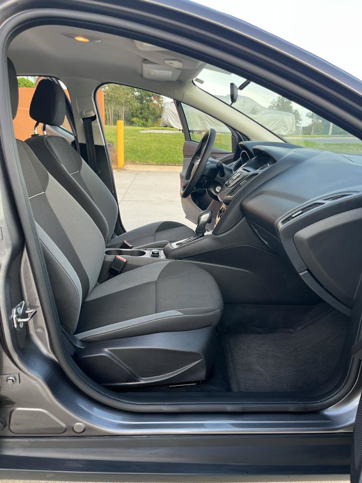 Used 2013 Ford Focus S FWD image 12