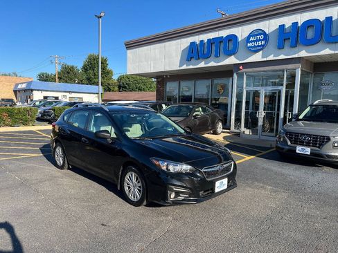 Used 2018 Subaru Impreza 2.0i Premium w/ Eyesight & BSD & Rcta AWD/4WD image 3
