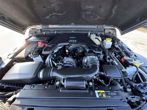 Used 2020 Jeep Gladiator Sport w/ Quick Order Package 24S image 12