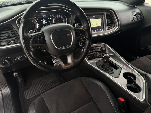 Used 2019 Dodge Challenger R/T Scat Pack RWD image 11