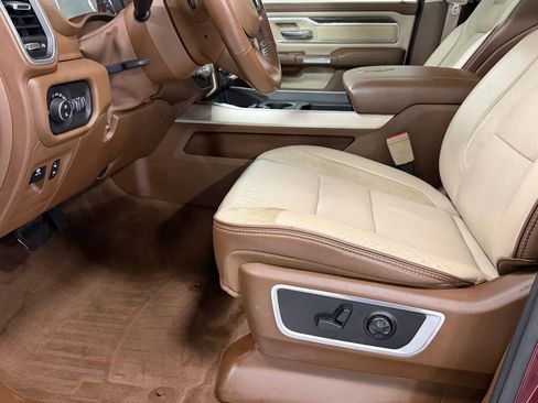 Used 2020 RAM 1500 Laramie image 12