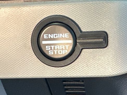 Used 2023 Ford Bronco Badlands w/ Sasquatch Package image 32