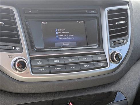 Used 2017 Hyundai Tucson SE image 12