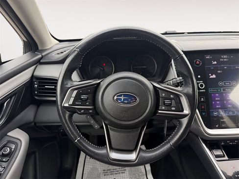 Used 2021 Subaru Outback Premium image 12